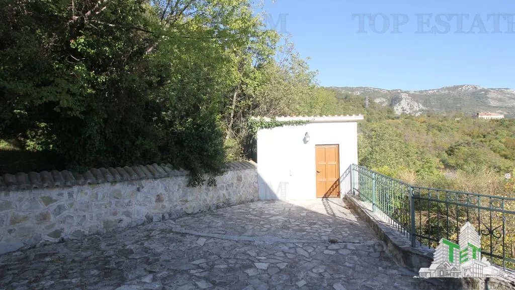 Villa for Sale in Budva, Montenegro - foto 15