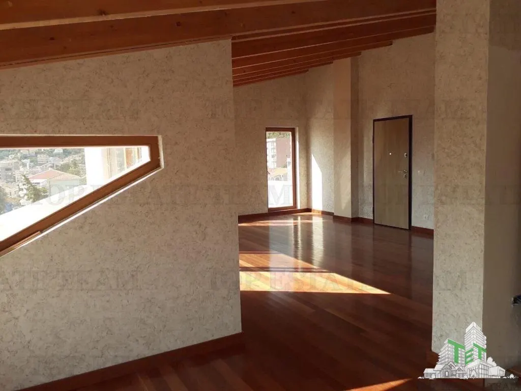 Apartamento en Venta en Budva, Montenegro - foto 3