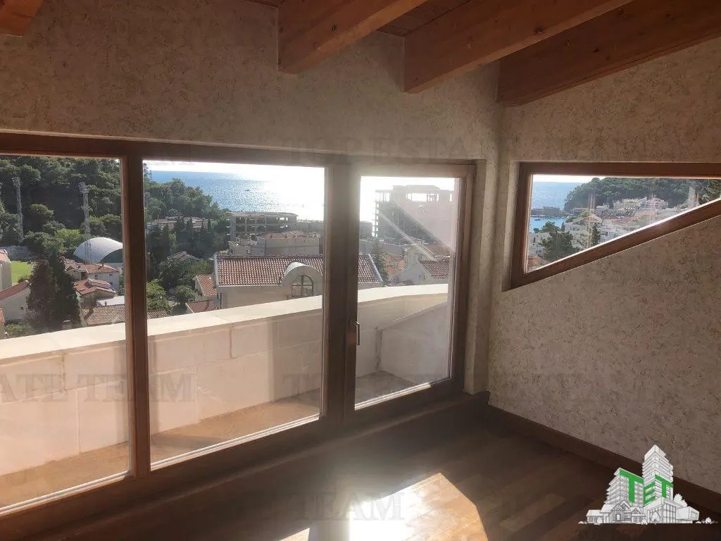 Apartamento en Venta en Budva, Montenegro - foto 4