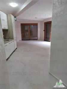 Apartamento en Venta en Budva, Montenegro - foto 3