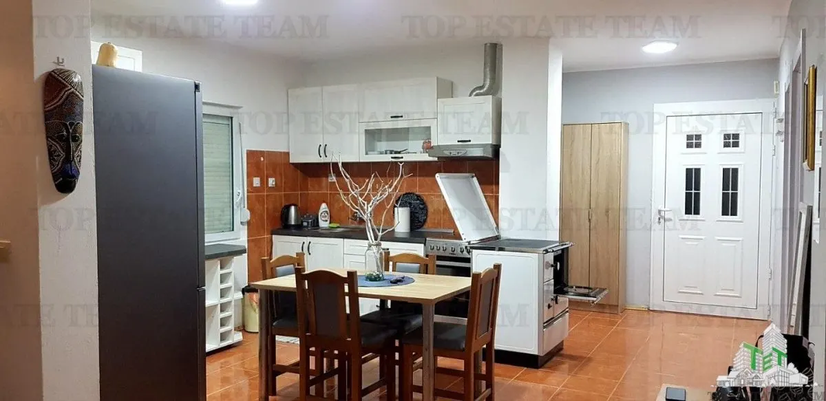 Casa de vanzare in Herceg-Novi Muntenegru - foto 4