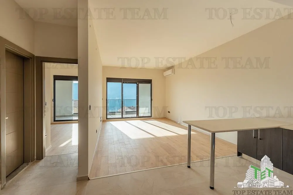Apartamento en Venta en Herceg-Novi, Montenegro - foto 16
