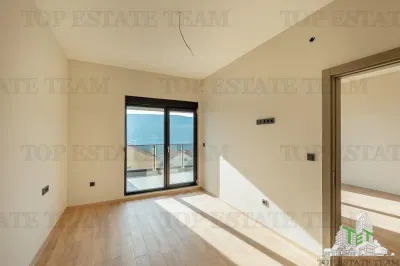 Apartamento en Venta en Herceg-Novi, Montenegro - foto 17
