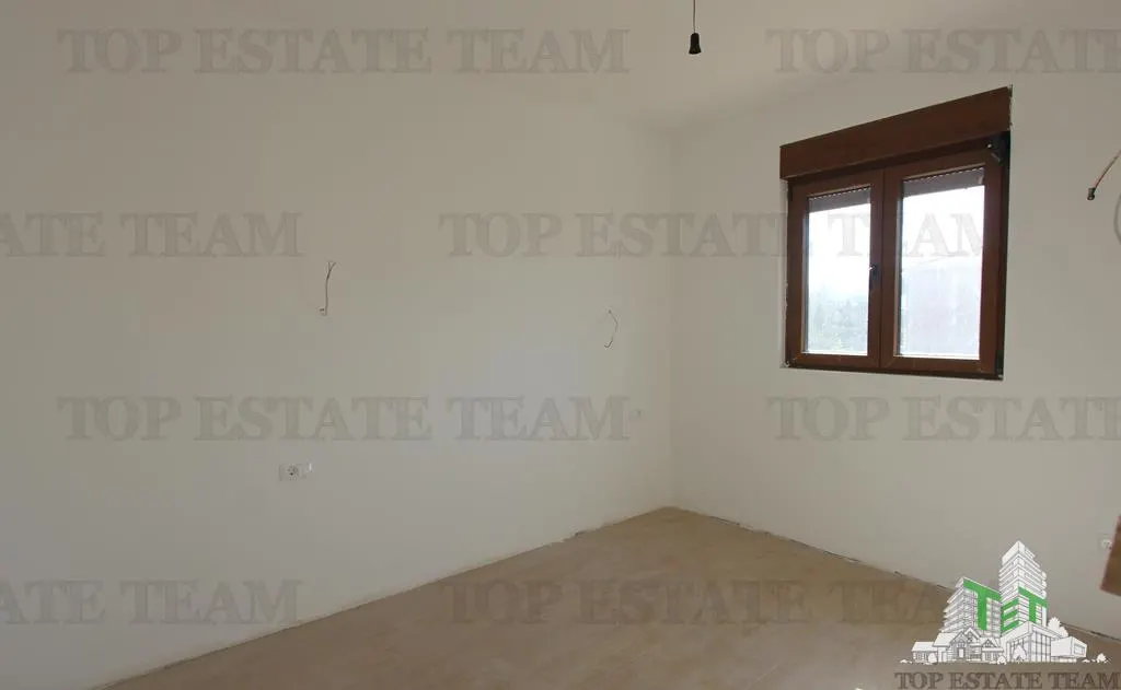 Apartament de vanzare in Tivat Muntenegru - foto 4