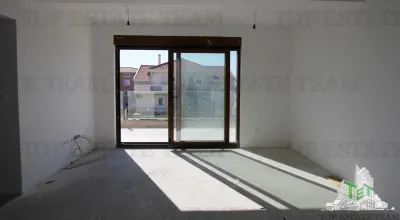 Apartament de vanzare in Tivat Muntenegru - foto 8