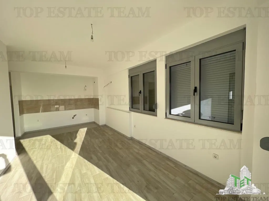 Apartment for Sale in Ulcin, Montenegro - foto 1