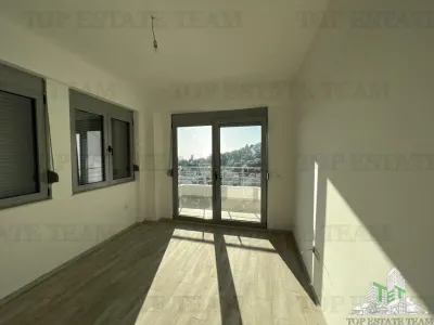 Apartment for Sale in Ulcin, Montenegro - foto 2