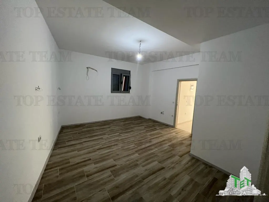 Apartment for Sale in Ulcin, Montenegro - foto 7