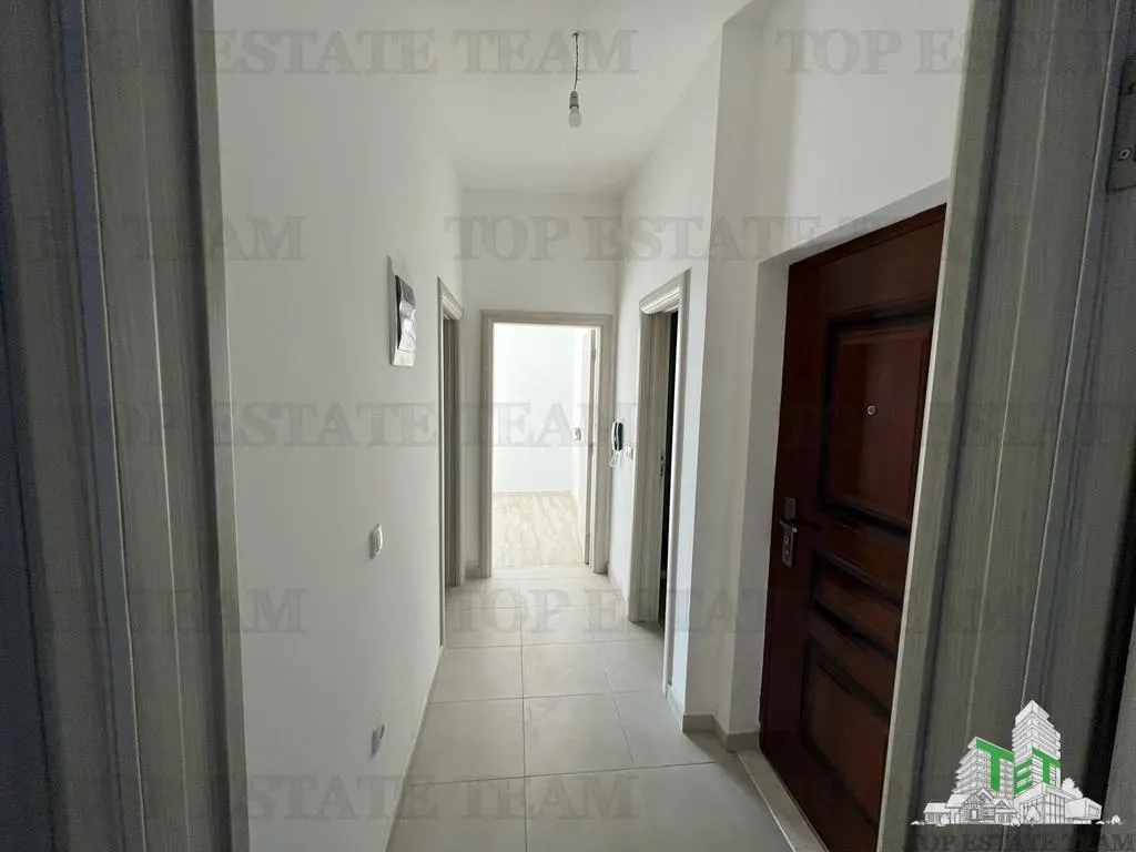 Apartment for Sale in Ulcin, Montenegro - foto 8