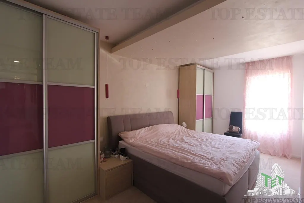 Apartamento en Venta en Budva, Montenegro - foto 2