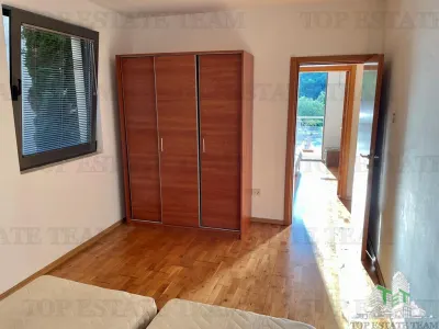 Apartamento en Venta en Budva, Montenegro - foto 5
