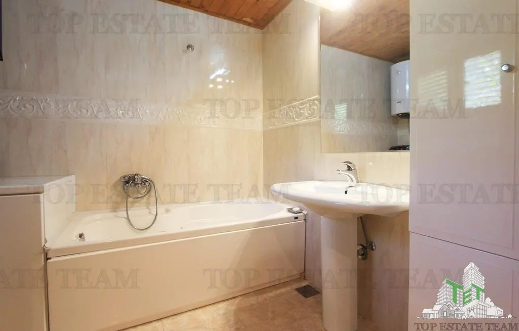 Villa en Venta en Budva, Montenegro - foto 25