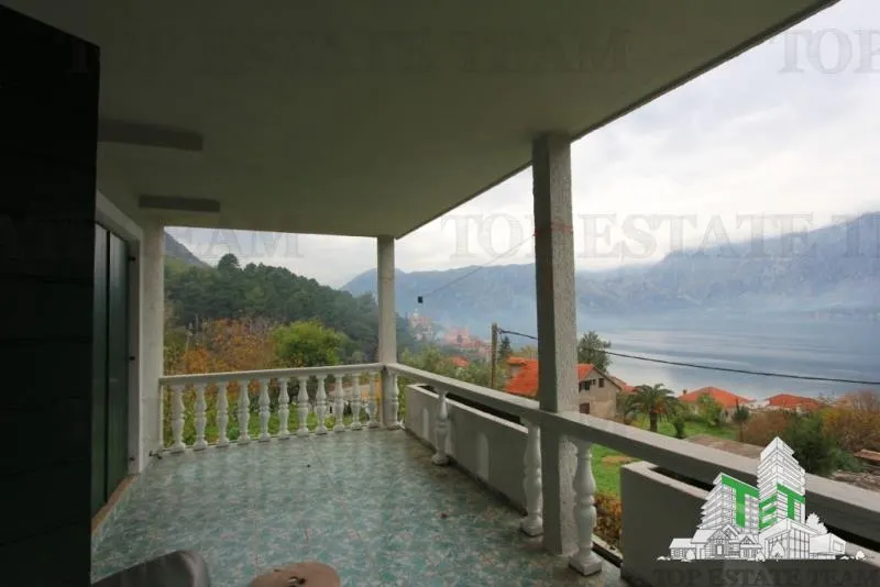 Villa en Venta en Budva, Montenegro - foto 8