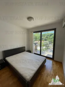 Apartamento en Venta en Budva, Montenegro - foto 5