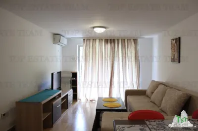 Apartamento en Venta en Budva, Montenegro - foto 2