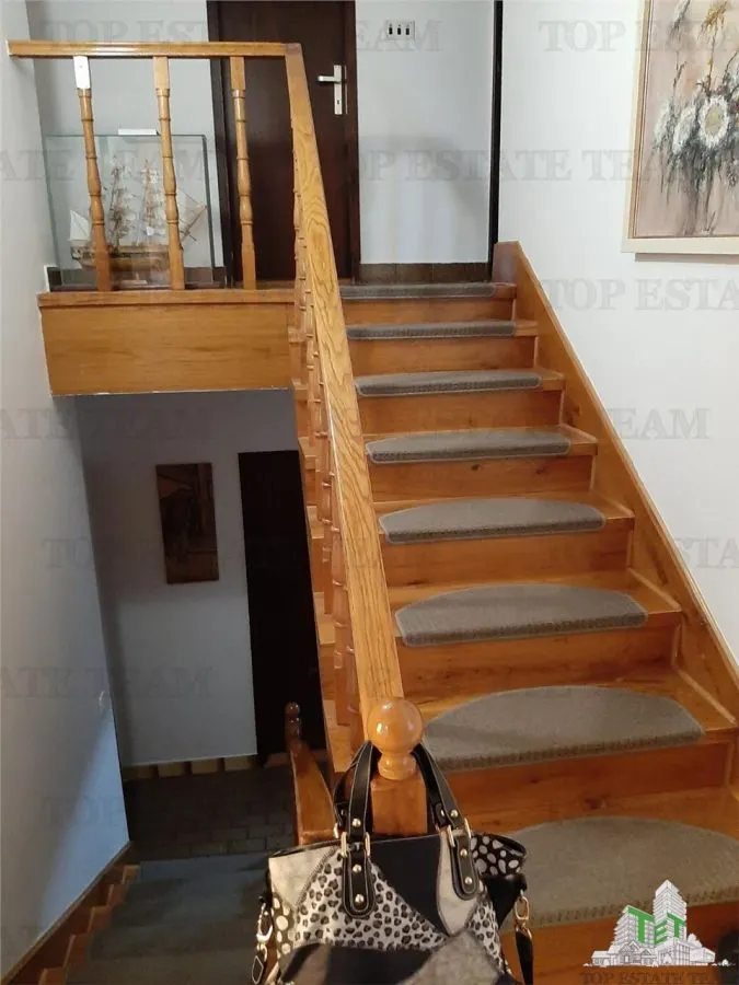 Casa de vanzare in Tivat Muntenegru - foto 12