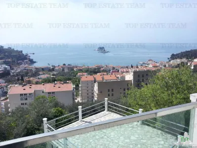 Apartamento en Venta en Budva, Montenegro - foto 2