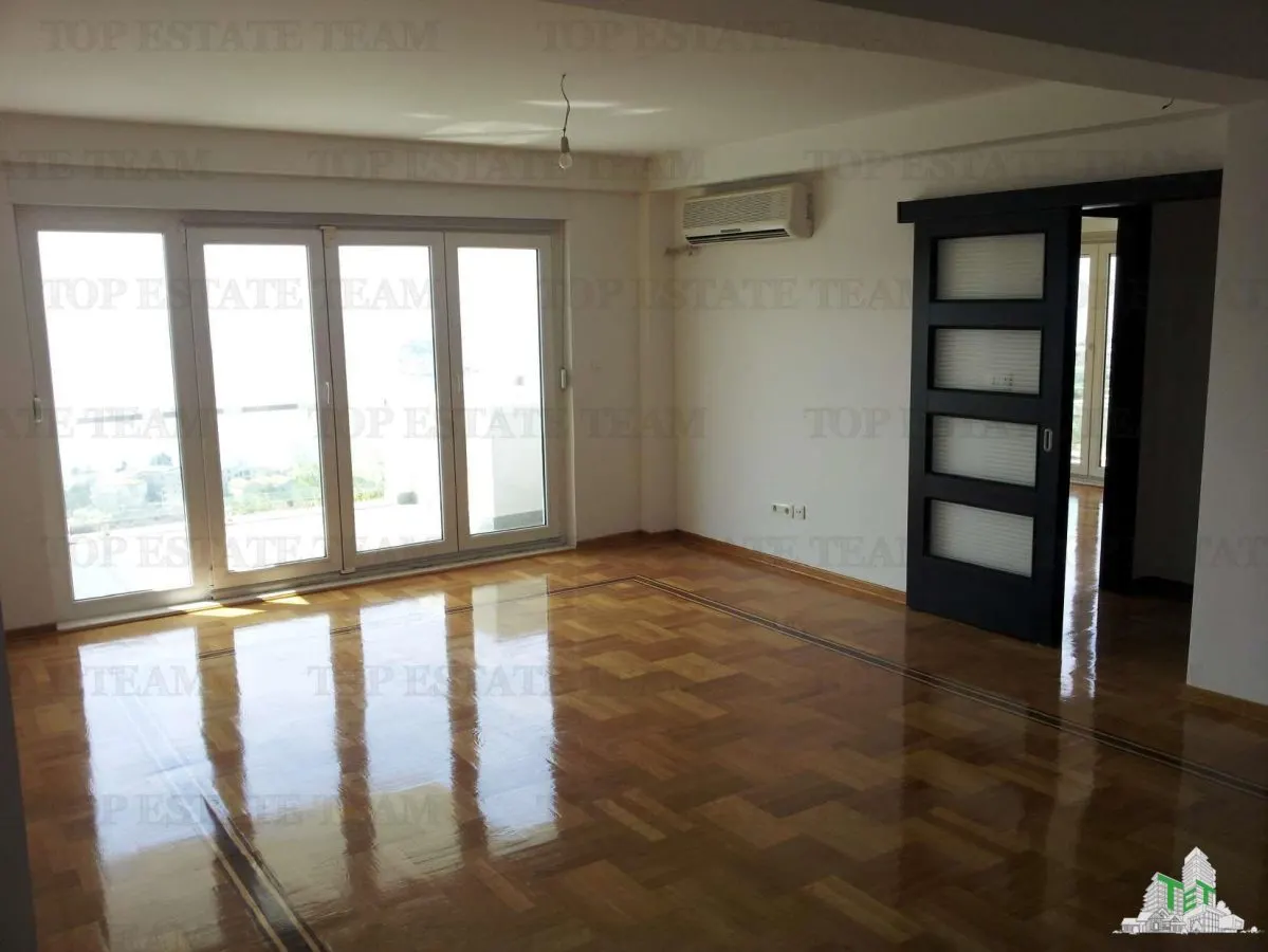 Apartamento en Venta en Budva, Montenegro - foto 3