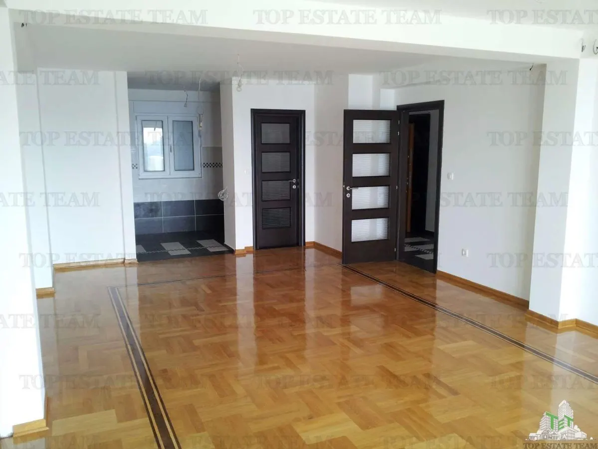 Apartamento en Venta en Budva, Montenegro - foto 4