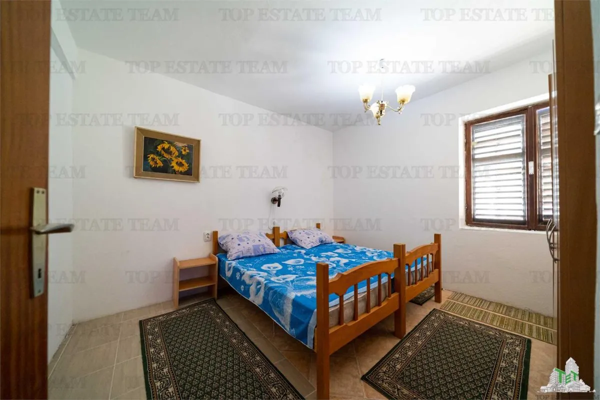 Casa de vanzare in Tivat Muntenegru - foto 8