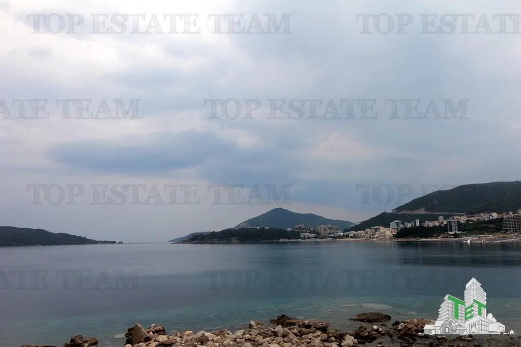 Apartment for Sale in Budva, Montenegro - foto 1