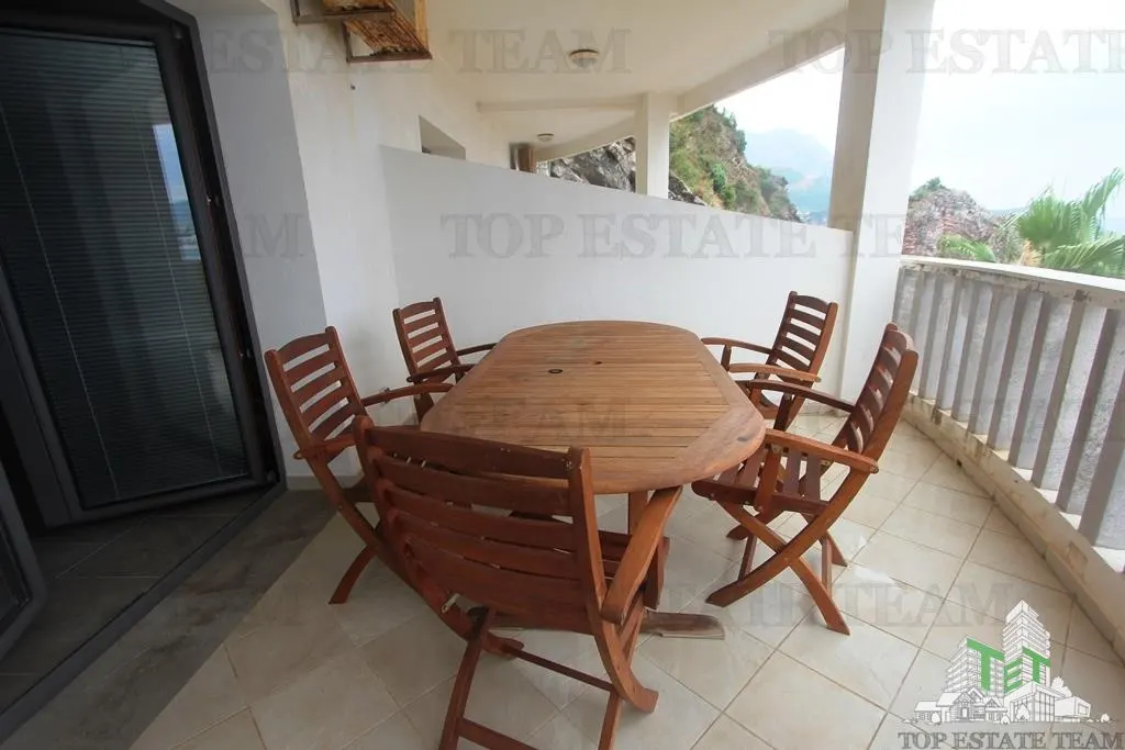 Apartment for Sale in Budva, Montenegro - foto 12