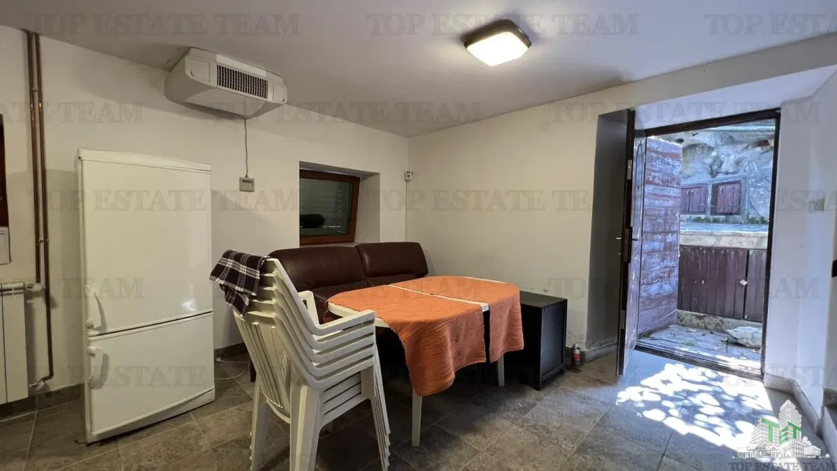 Apartment for Sale in Tivat, Montenegro - foto 6