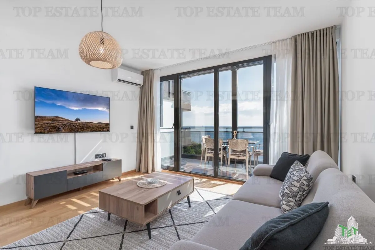 Apartment for Sale in Budva, Montenegro - foto 1