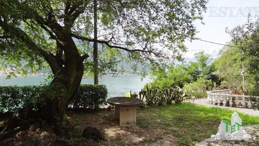 Villa for Sale in Kotor, Montenegro - foto 3