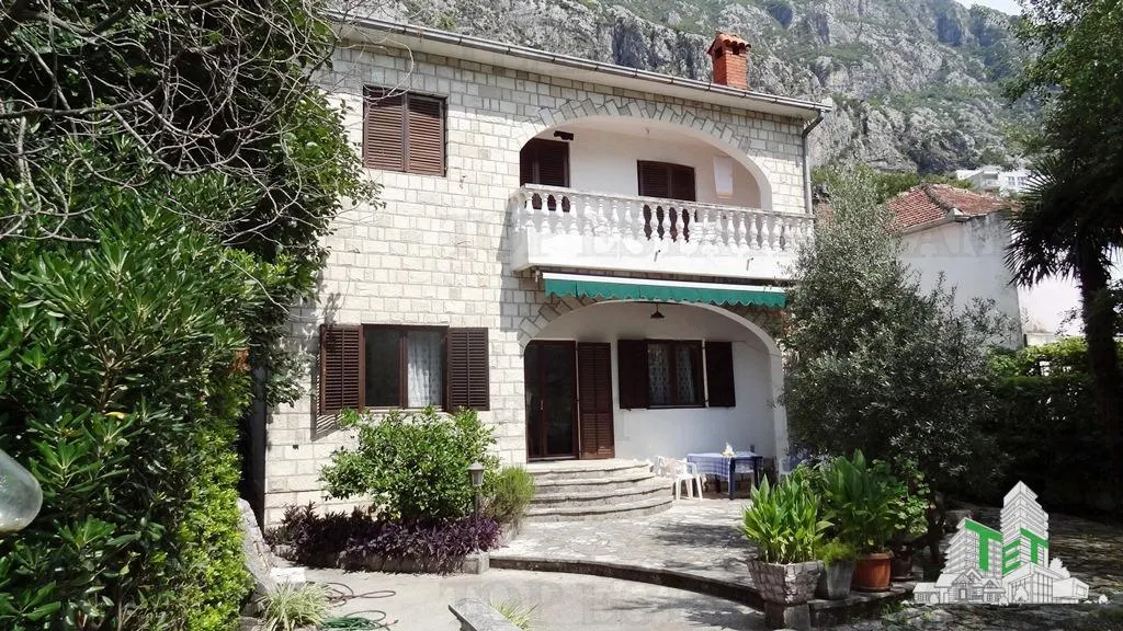 Villa for Sale in Kotor, Montenegro - foto 5