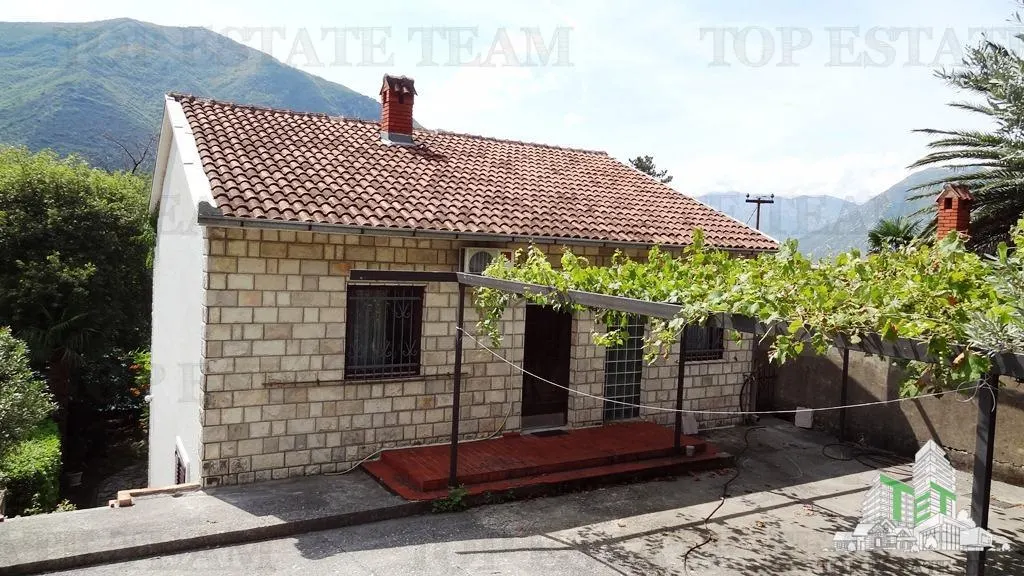 Villa for Sale in Kotor, Montenegro - foto 9