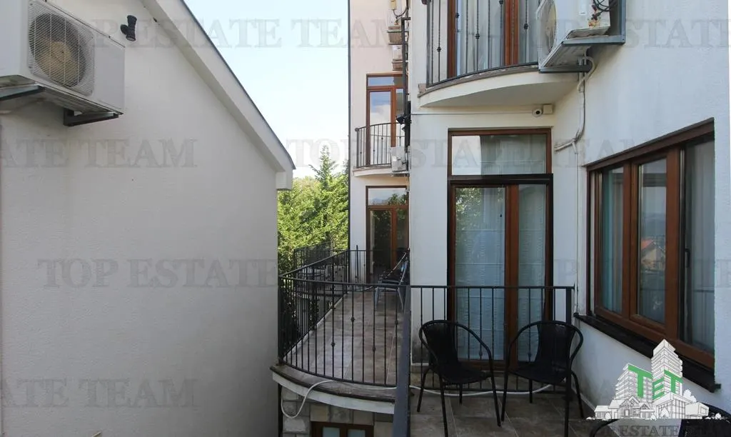 Villa for Sale in Kotor, Montenegro - foto 4