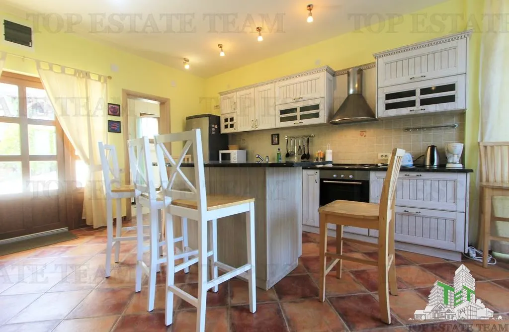 Villa for Sale in Kotor, Montenegro - foto 9