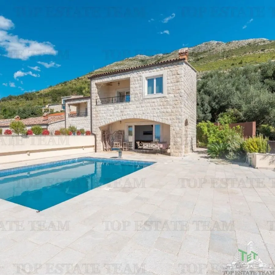 Villa for Sale in Budva, Montenegro - foto 9