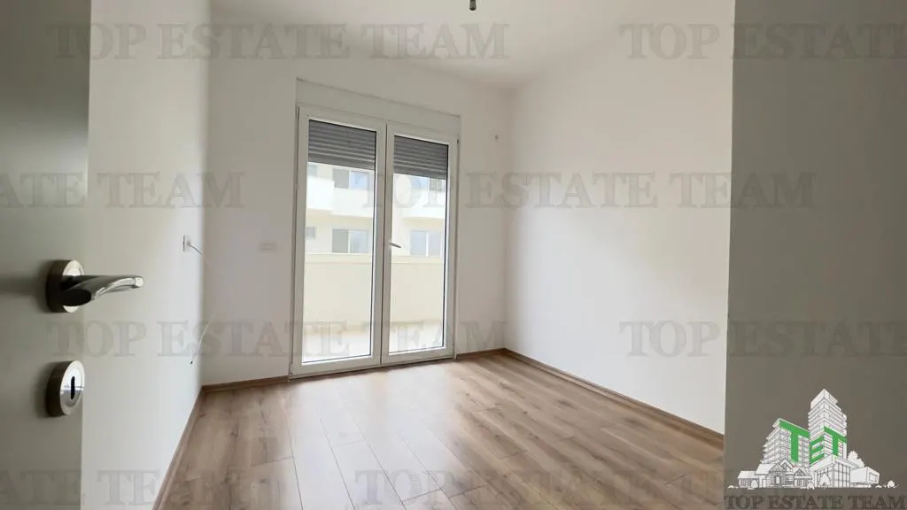 Apartment for Sale in Ulcin, Montenegro - foto 4