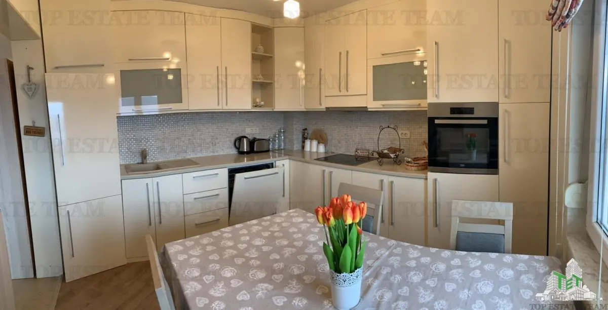 Apartament de vanzare in Tivat Muntenegru - foto 4