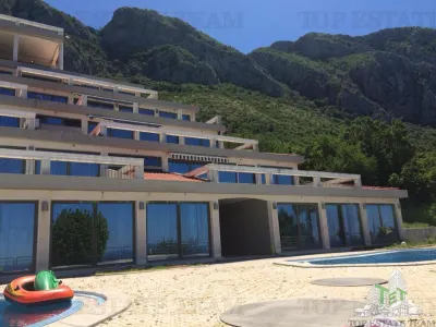 Villa for Sale in Budva, Montenegro - foto 6