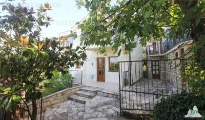 Casa de vanzare in Kotor Muntenegru - Bigovo