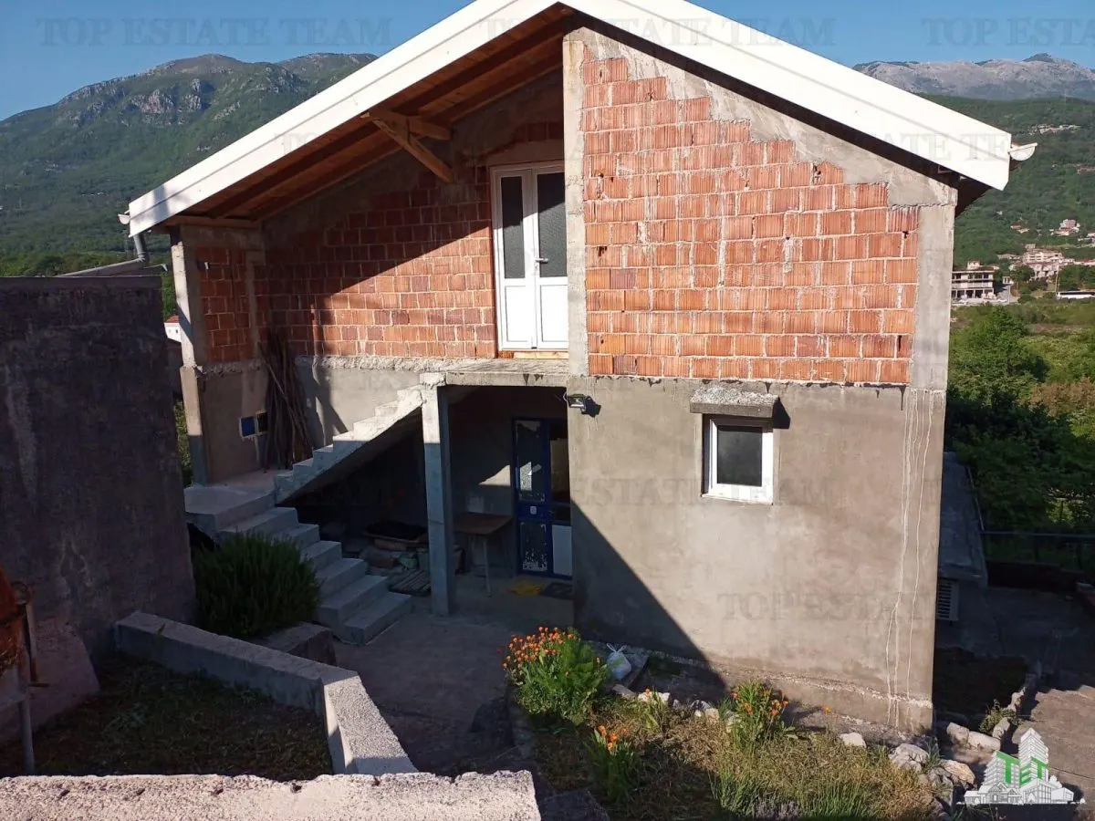 Casa de vanzare in Kotor Muntenegru - foto 1