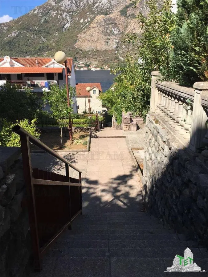 Apartament de vanzare in Kotor Muntenegru - foto 2