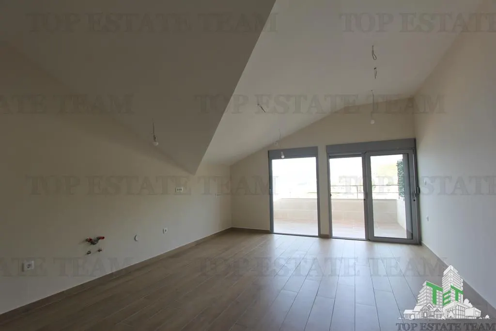 Apartament de vanzare in Tivat Muntenegru - foto 3