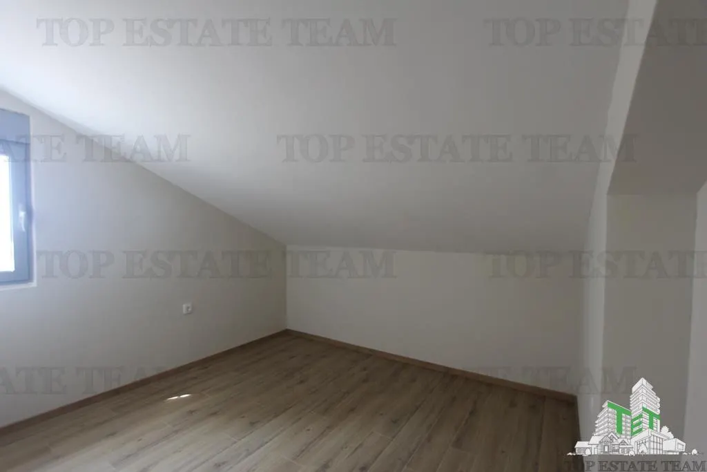 Apartament de vanzare in Tivat Muntenegru - foto 9