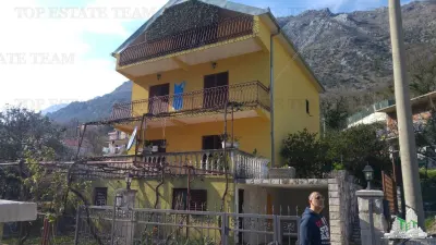 Casa de vanzare in Kotor Muntenegru - foto 1