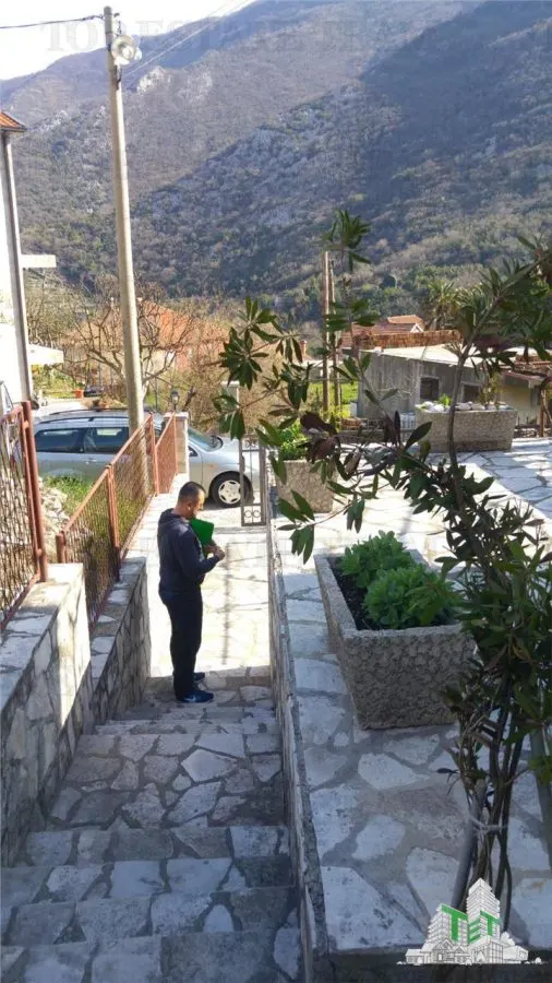 Casa de vanzare in Kotor Muntenegru - foto 6