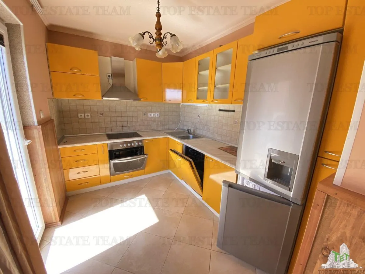 Villa for Sale in Tivat, Montenegro - foto 3