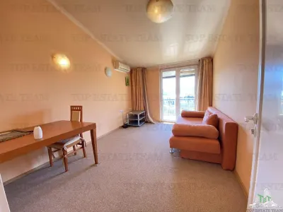 Villa for Sale in Tivat, Montenegro - foto 4