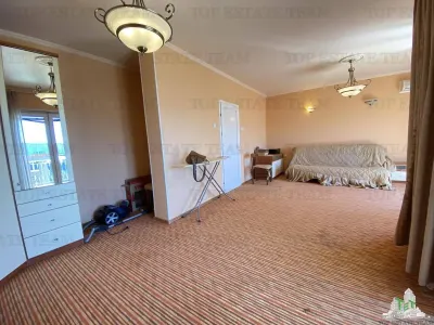 Villa for Sale in Tivat, Montenegro - foto 5