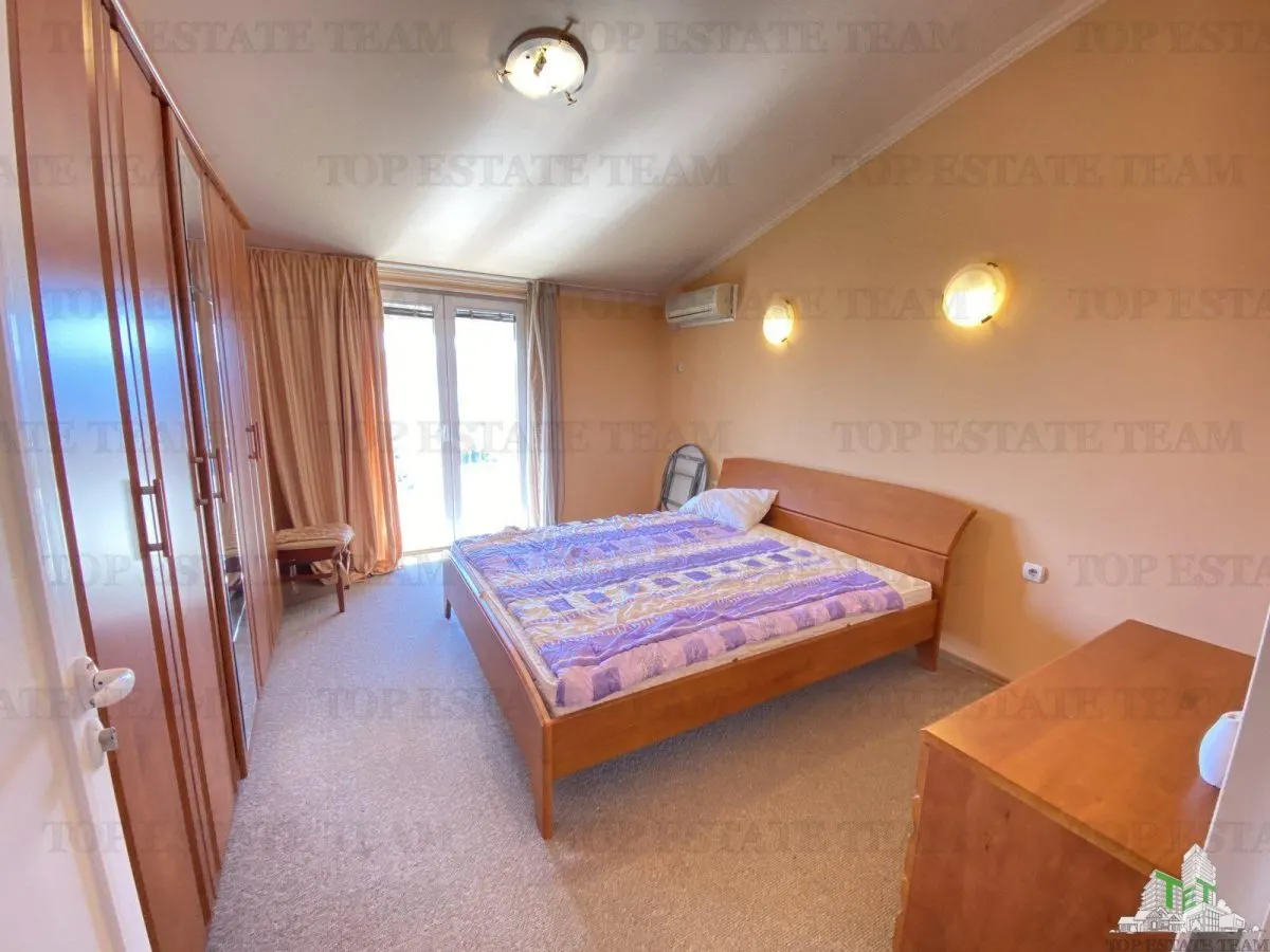 Villa for Sale in Tivat, Montenegro - foto 6