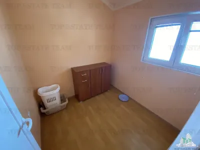 Villa for Sale in Tivat, Montenegro - foto 8