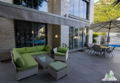 Villa for Sale in Budva, Montenegro - foto 4